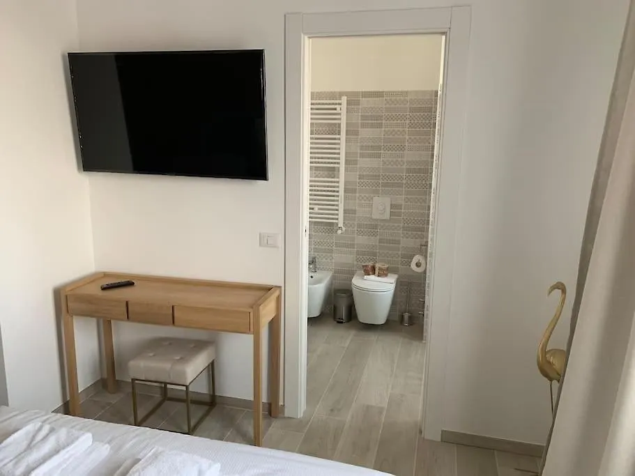 Trilocale Con Vista E Due Bagni Vicino Citylife Milan 0*,  Italy